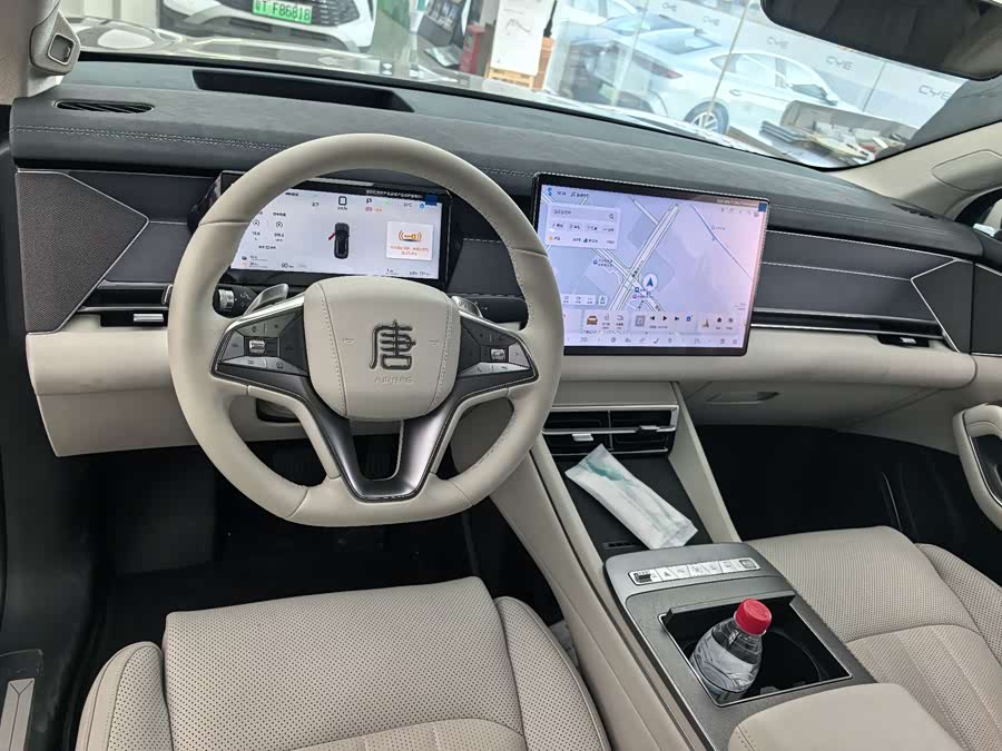 BYD Tang L 2025 #9 BYD Tang L 2025 car image #9