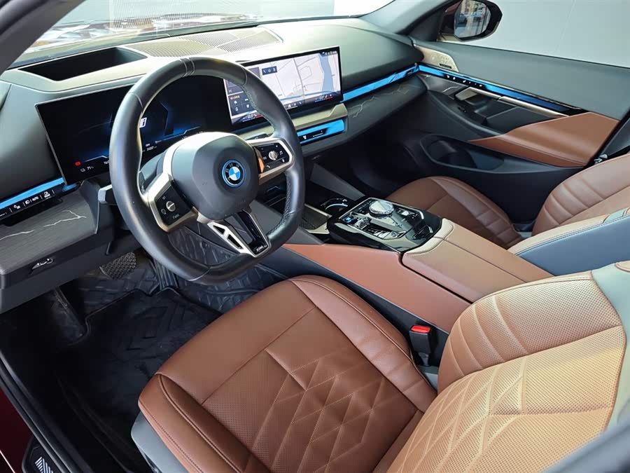 BMW i5 2024 car image #9