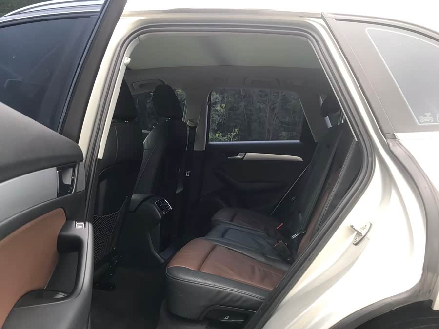 Audi Q5 2016 car image #9