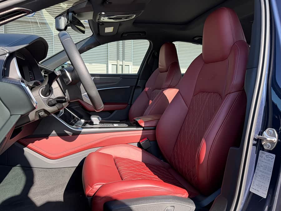 Audi S6 2021 car image #9