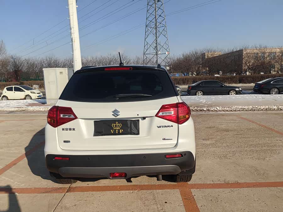 Suzuki Vitara 2017 car image #9