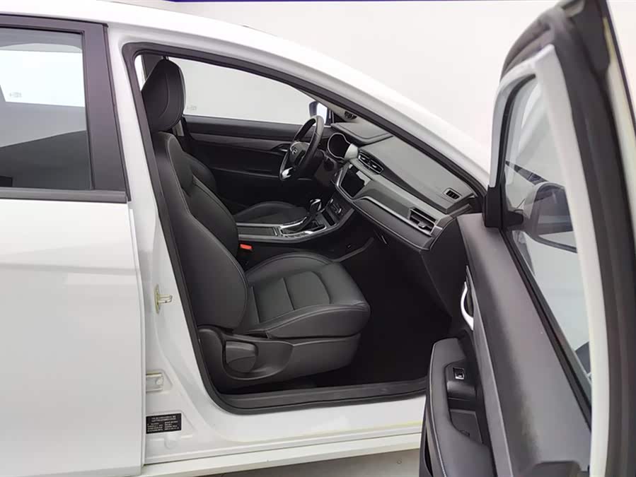 GEELY Emgrand 2021 car image #9