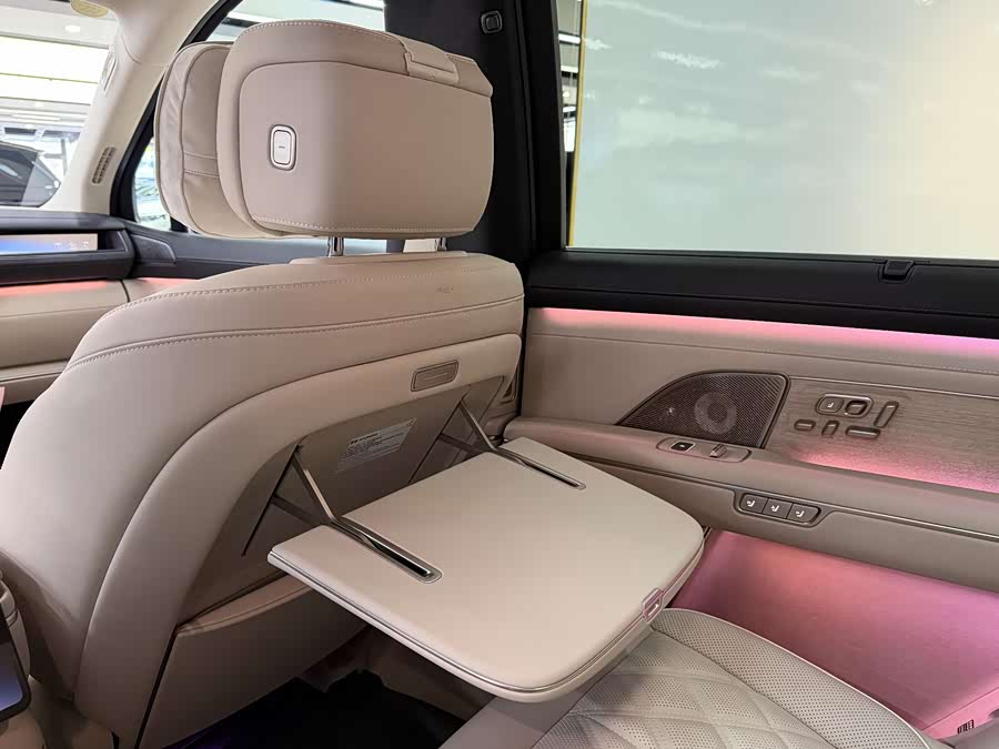 蔚来 蔚来ES8 2025 汽车图片 #9