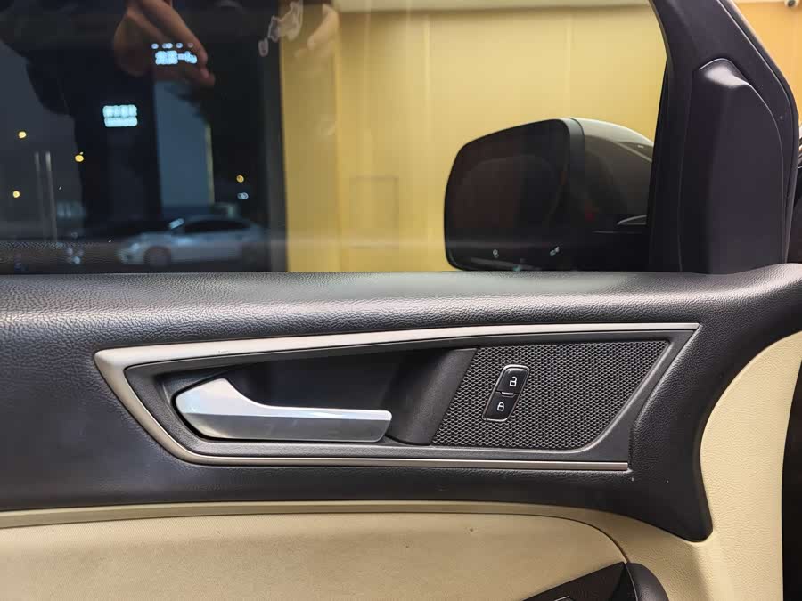 Ford Edge 2016 car image #9