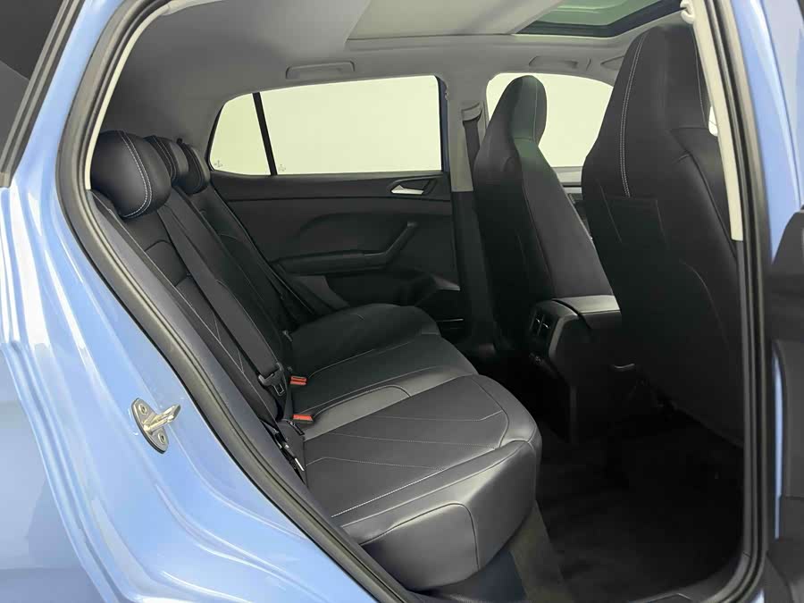 Volkswagen Tharu 2024 car image #9