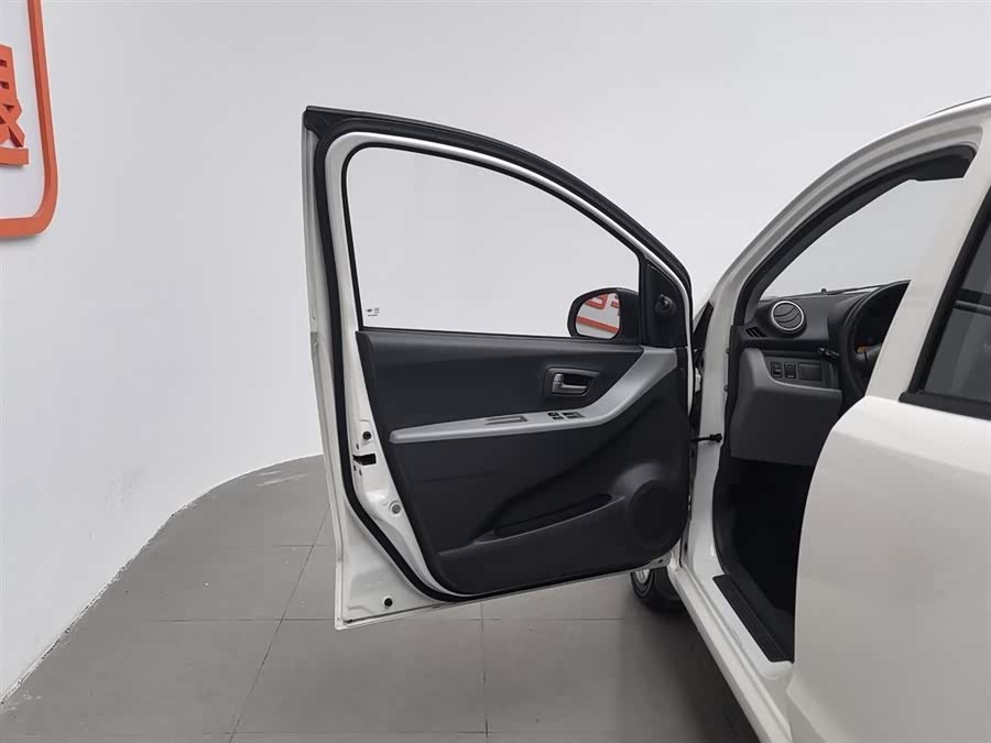 Suzuki Alto 2014 car image #9