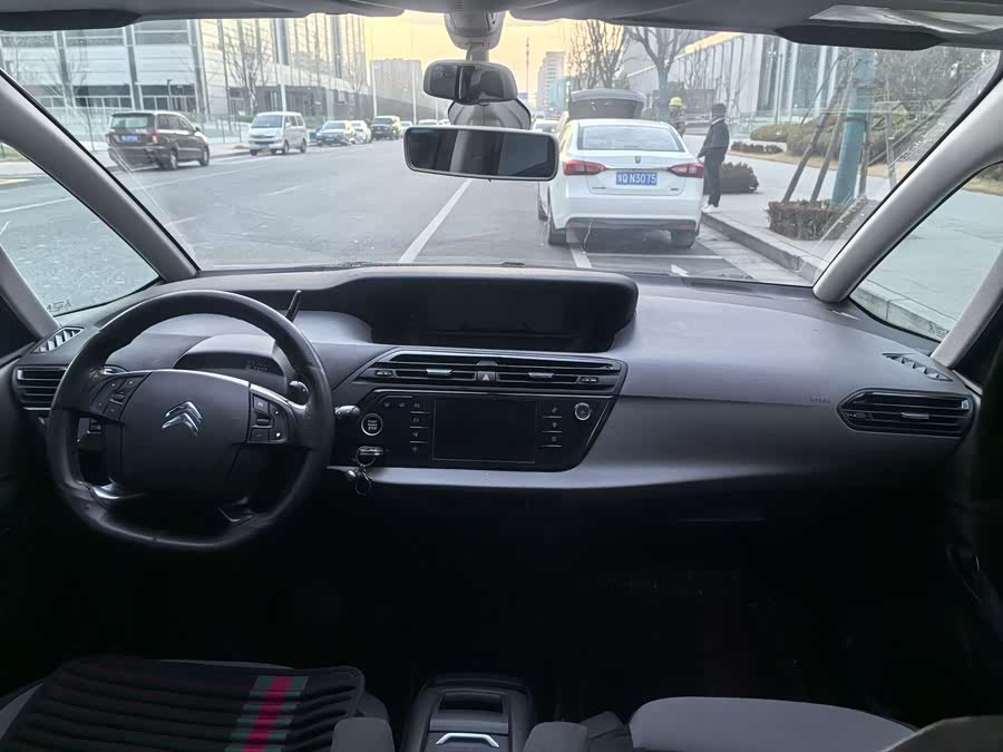 Citroen C4 PICASSO 2017 imagem de carro #9