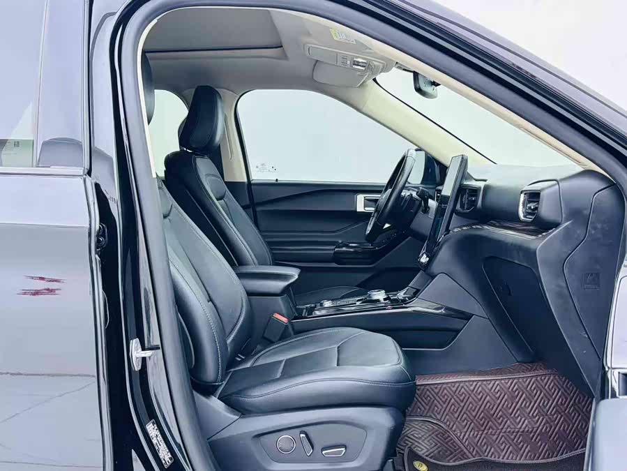 Ford Explorer 2020 #9 Ford Explorer 2020 car image #9