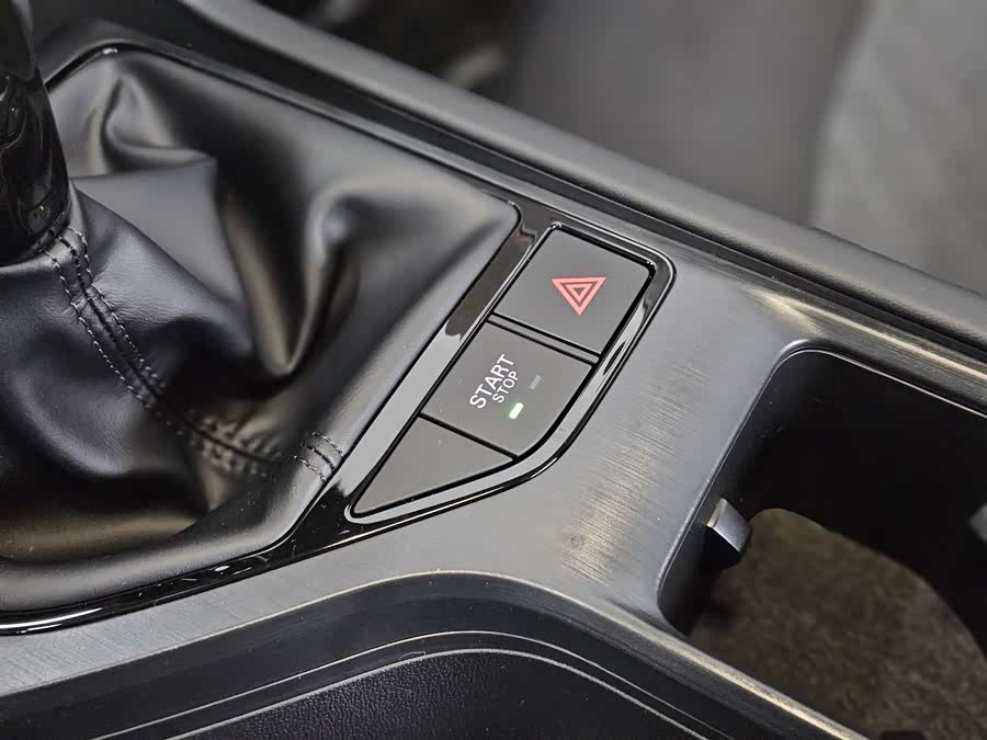 荣威 荣威i5 汽车图片 #9