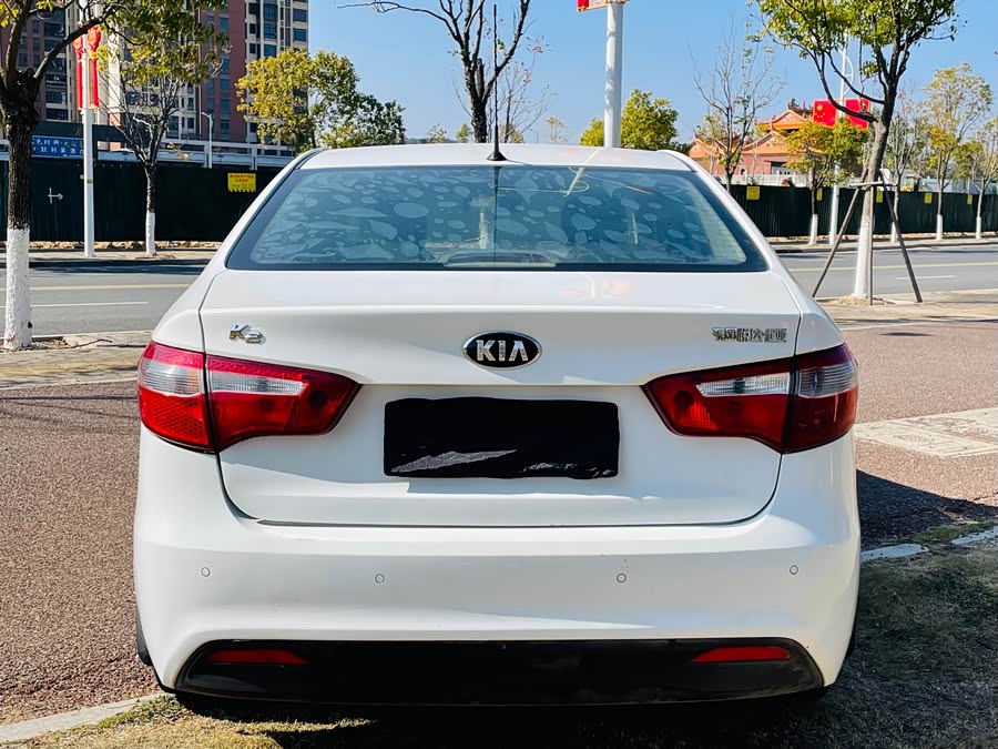 起亚 起亚K2 2012 汽车图片 #9