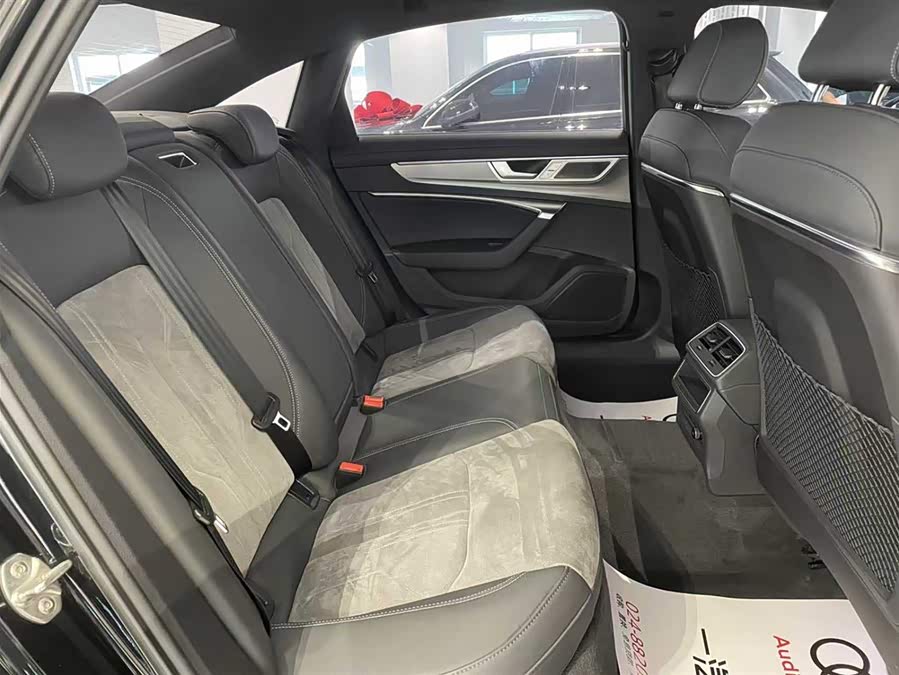 Audi A6L 2025 car image #9