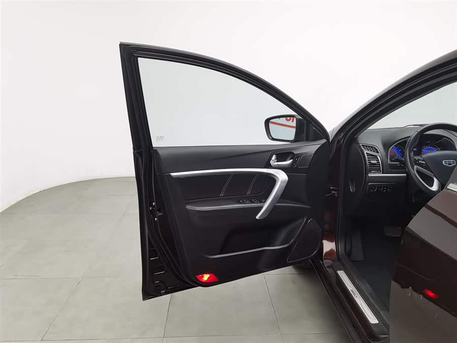 GEELY Emgrand 2016 car image #9