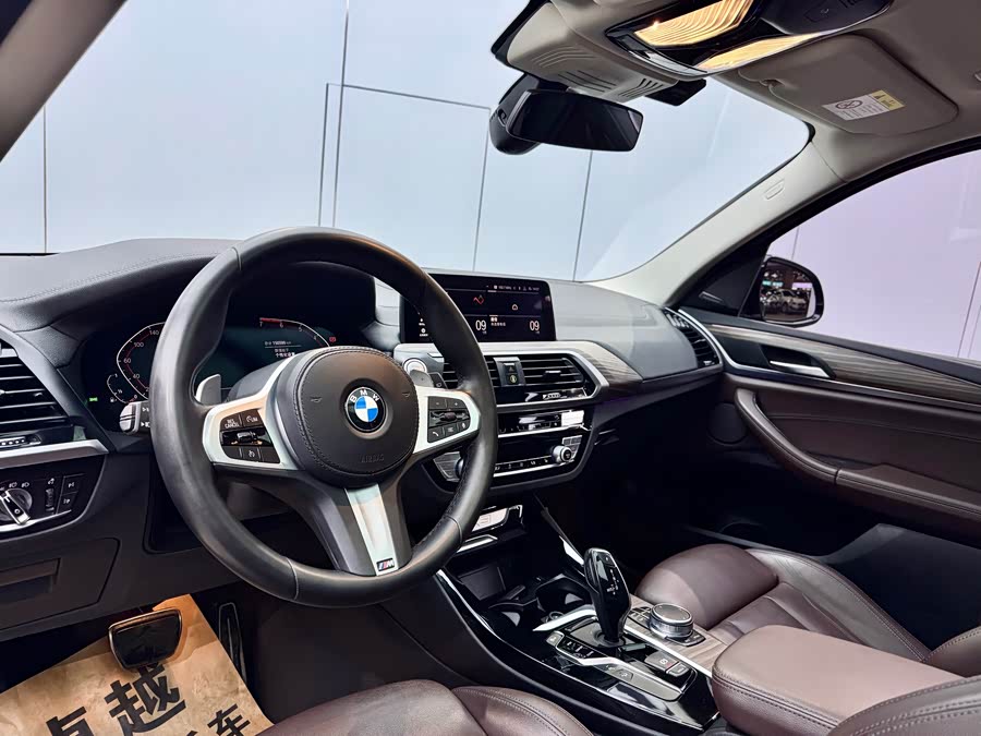 BMW X3 2019 car image #9