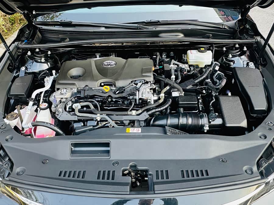 Toyota Avalon 2021 car image #9