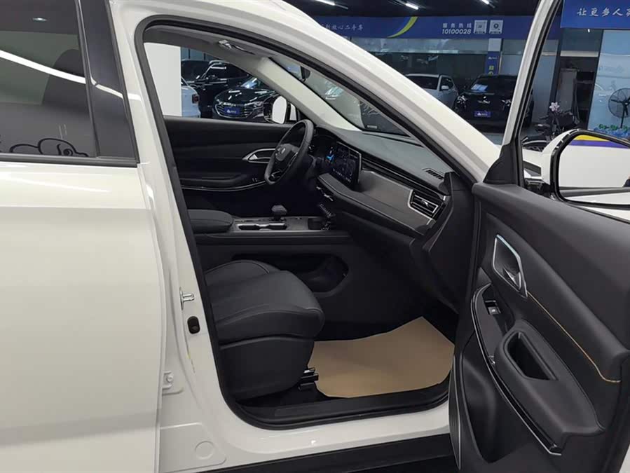 Changan X7 PLUS 2024 изображение автомобиля #9