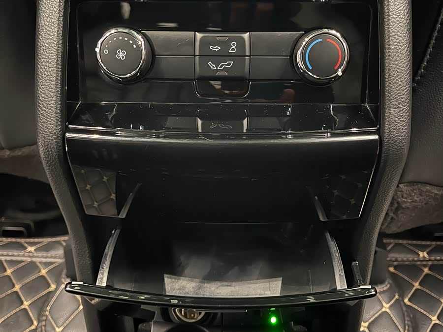 Ford Edge 2019 #9 Ford Edge 2019 car image #9