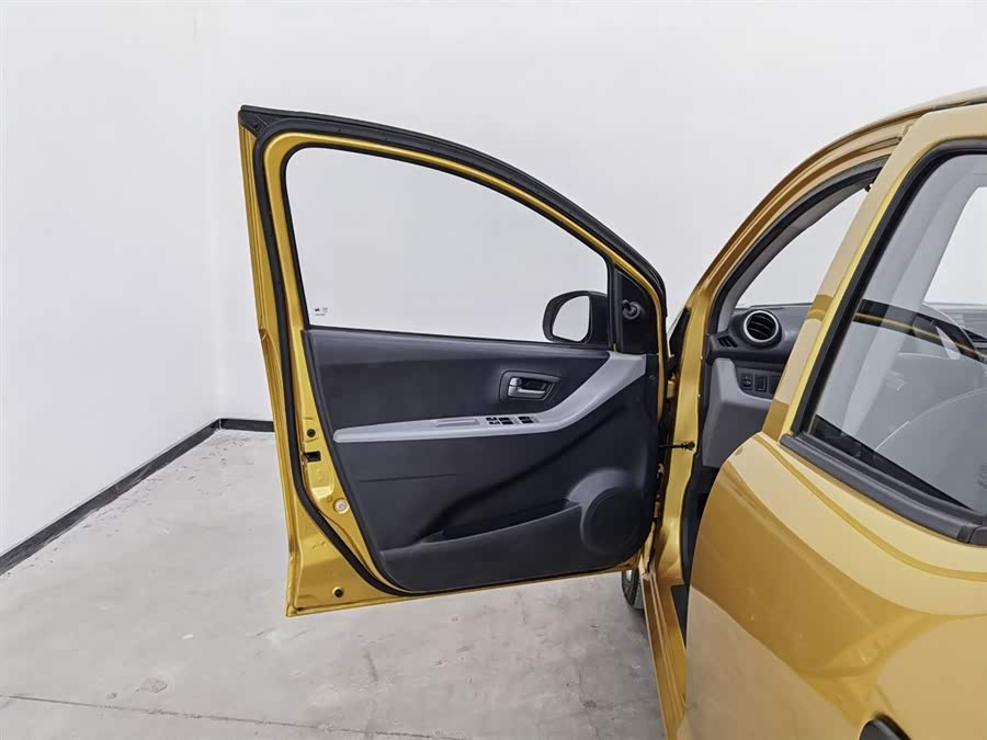 Suzuki Alto 2014 car image #9