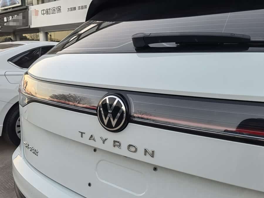 Volkswagen Tayron 2023 immagine di auto #9