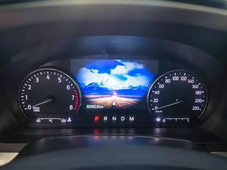 Ford Explorer 2021 car image #9