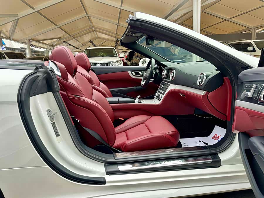 Mercedes-Benz SL Class 2018 car image #9