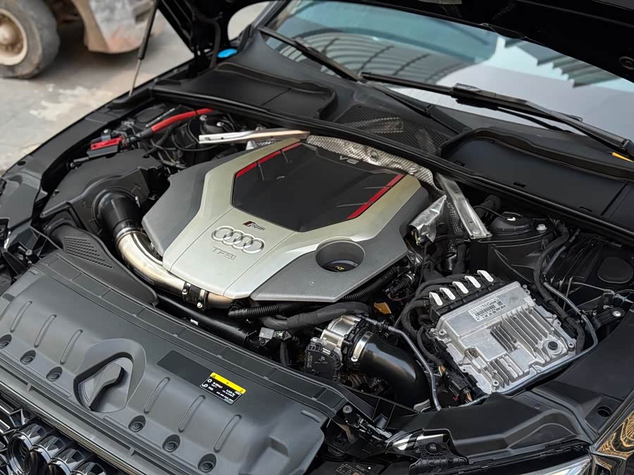 Audi RS 4 2022 immagine di auto #9