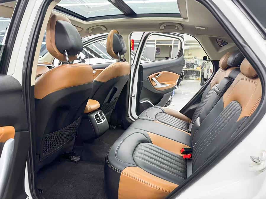 Soueast DX7 2016 #9 Soueast DX7 2016 car image #9