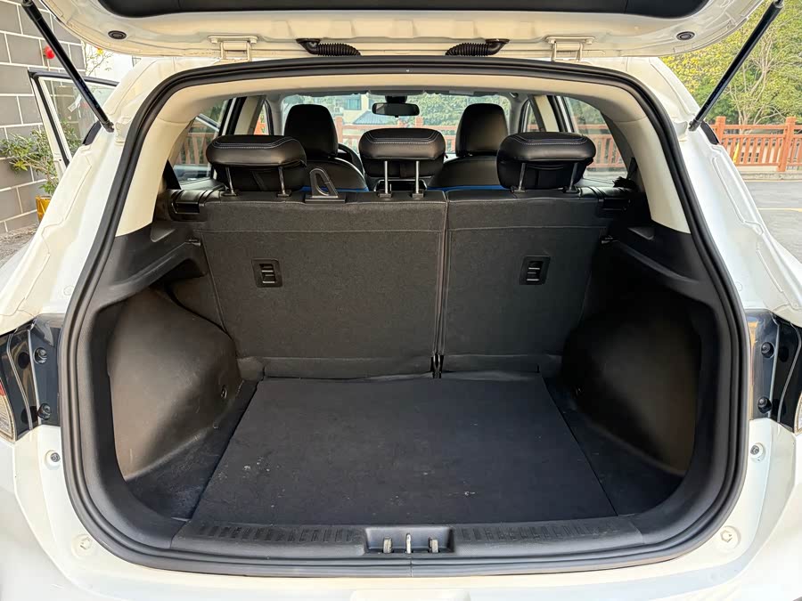 Soueast DX3 EV 2018 car image #9