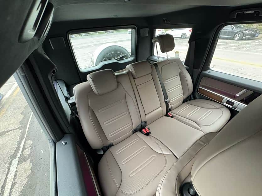 Mercedes-Benz car image #9