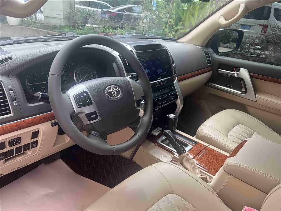 Toyota Land Cruiser 2014 immagine di auto #9