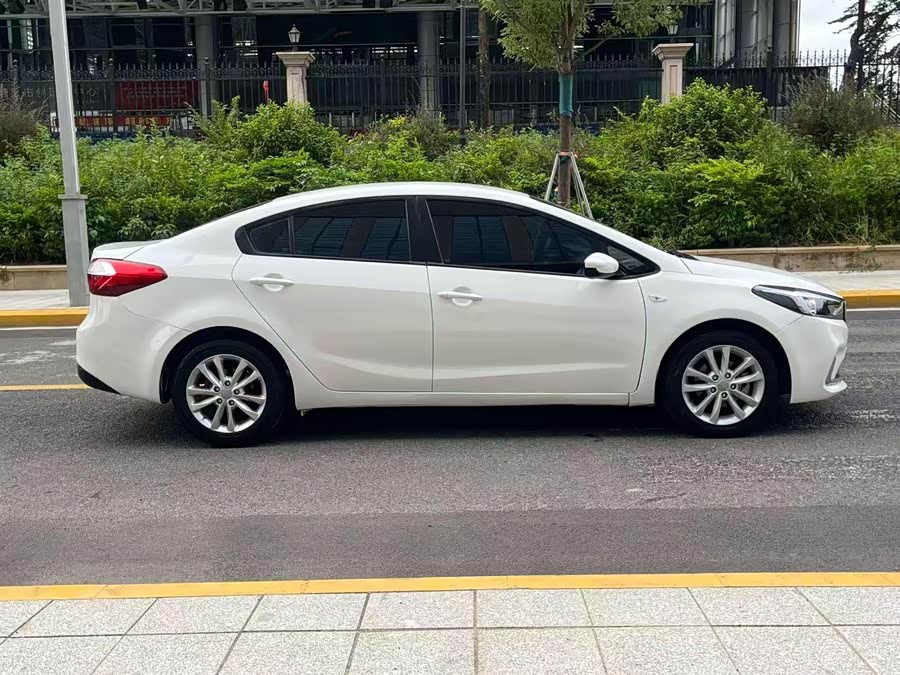 Kia K3 2017 #9 Kia K3 2017 car image #9