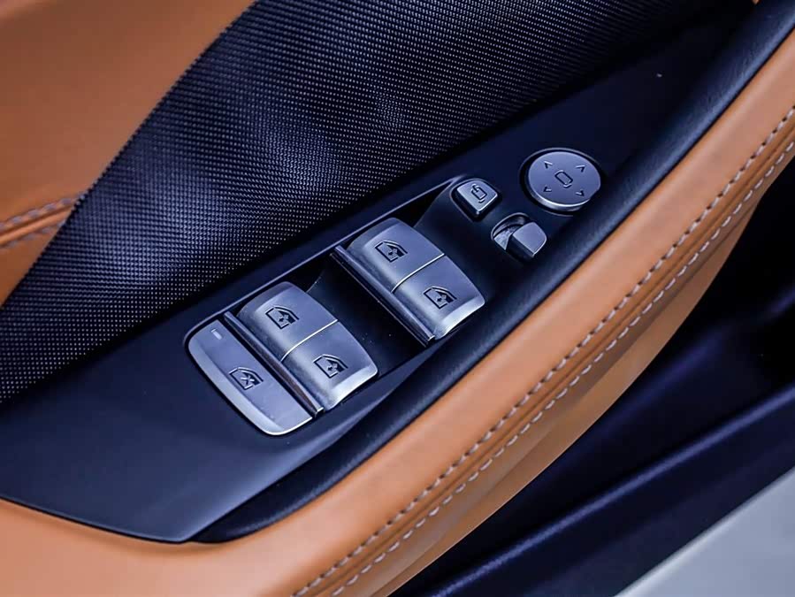 BMW 8 Series 2023 immagine di auto #9