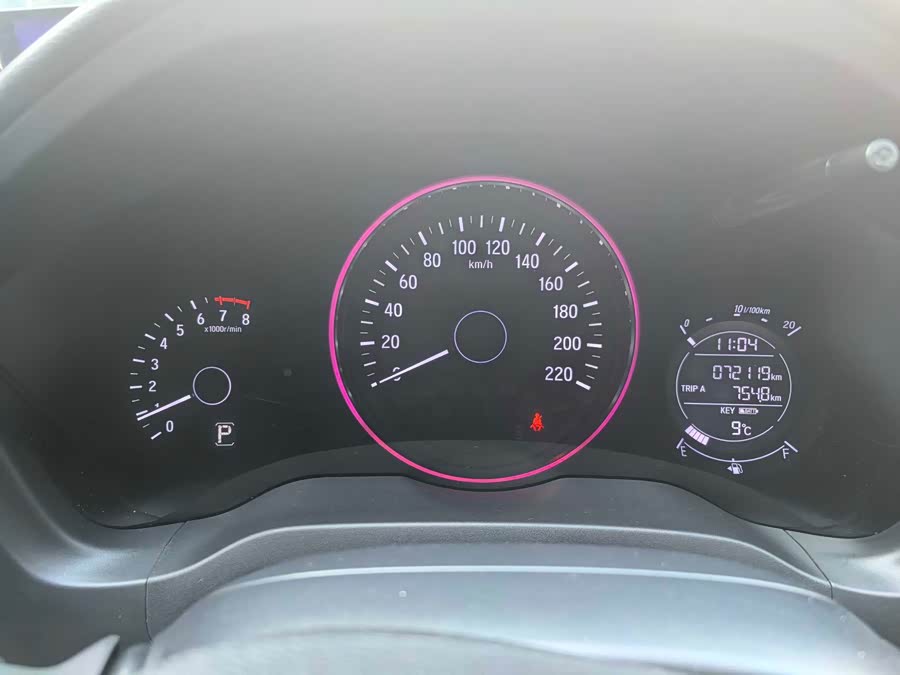 Honda VEZEL 2022 #9 Honda VEZEL 2022 car image #9