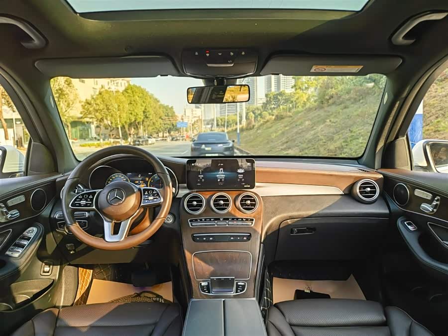 Mercedes-Benz GLC Class 2020 car image #9