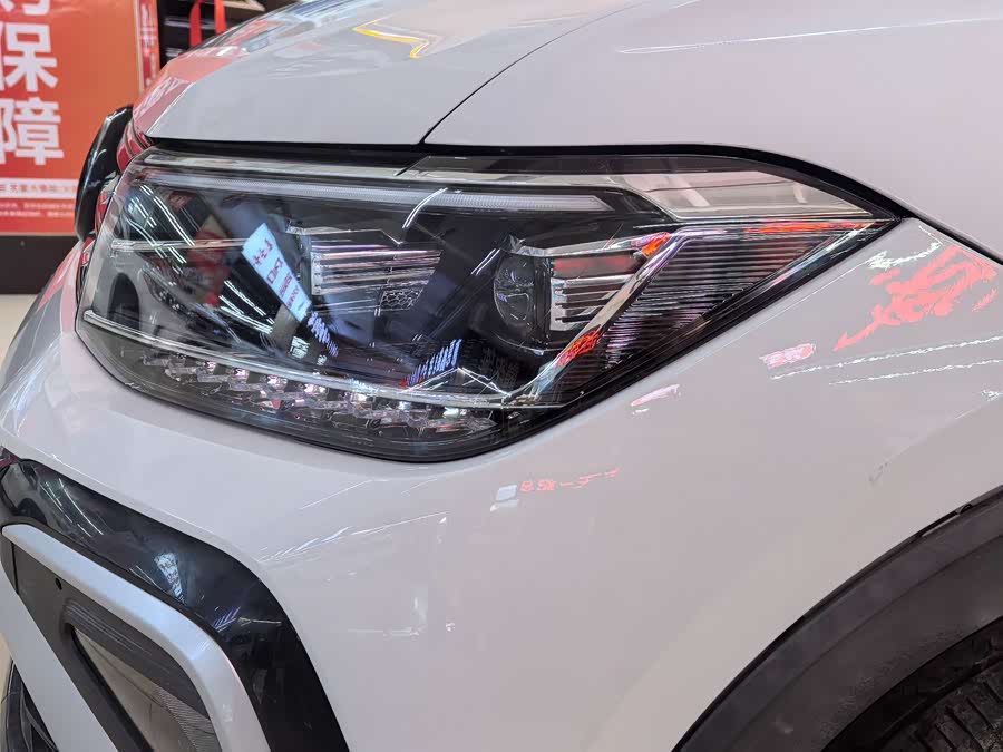 Volkswagen T-Cross 2021 car image #9