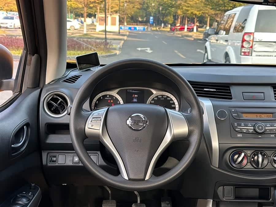 日产 纳瓦拉 2020 汽车图片 #9