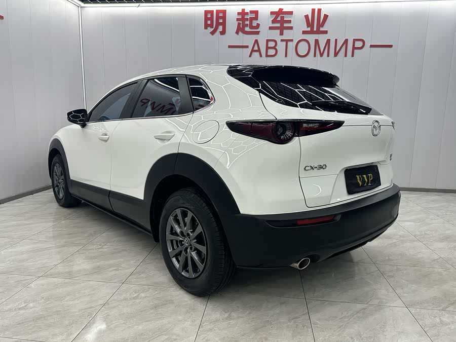 Mazda CX-30 2022 изображение автомобиля #9
