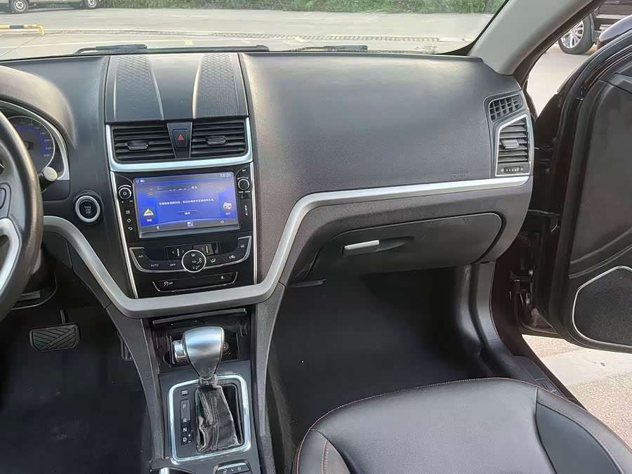 GEELY Emgrand 2015 car image #9