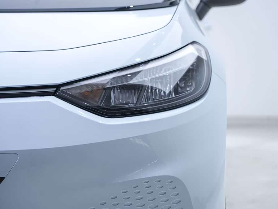 Volkswagen ID.3 2023 immagine di auto #9