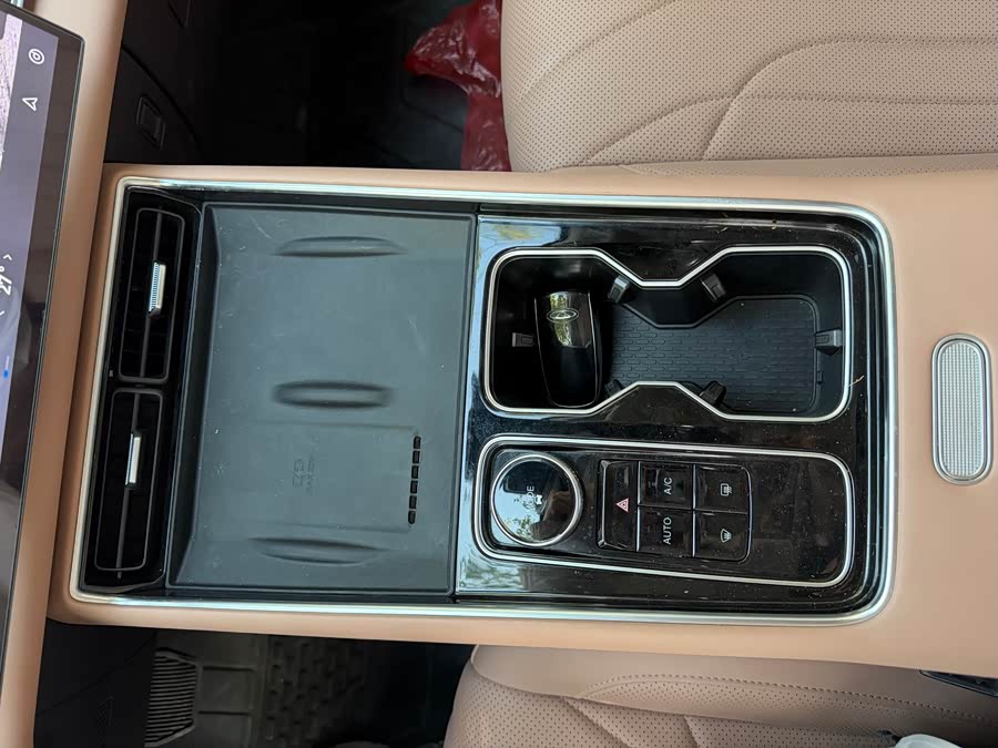 Chery Tiggo8L 2024 immagine di auto #9