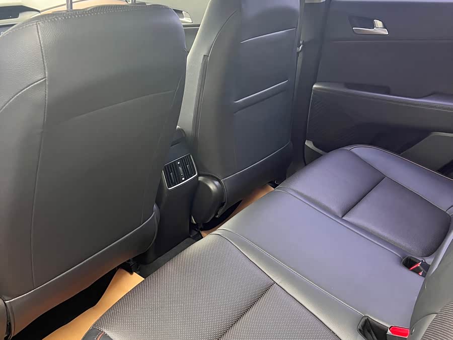 Hyundai ix25 2014 car image #9