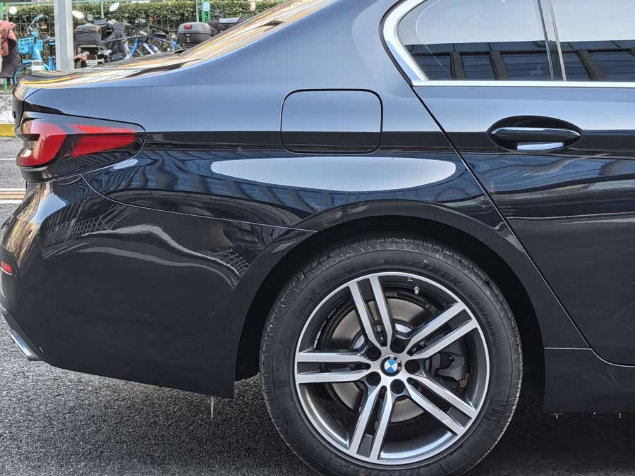 BMW 5 Series 2021 #9 BMW 5 Series 2021 immagine di auto #9