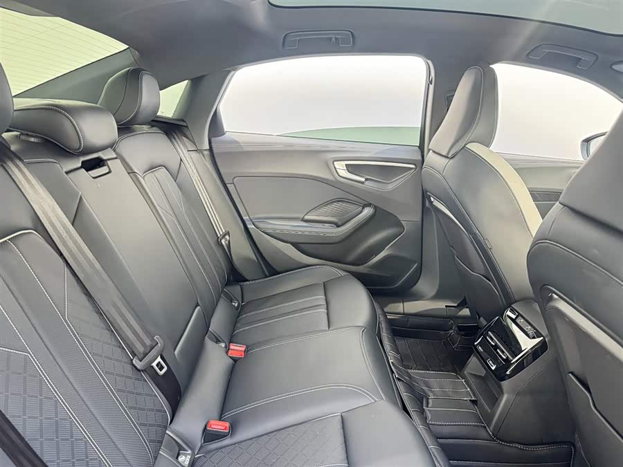 Audi FAW Audi A5L 2025 #9 Audi FAW Audi A5L 2025 car image #9