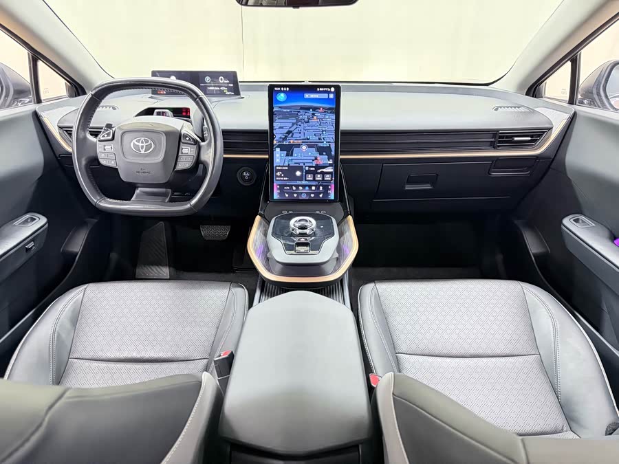 Toyota bZ3 2023 immagine di auto #9