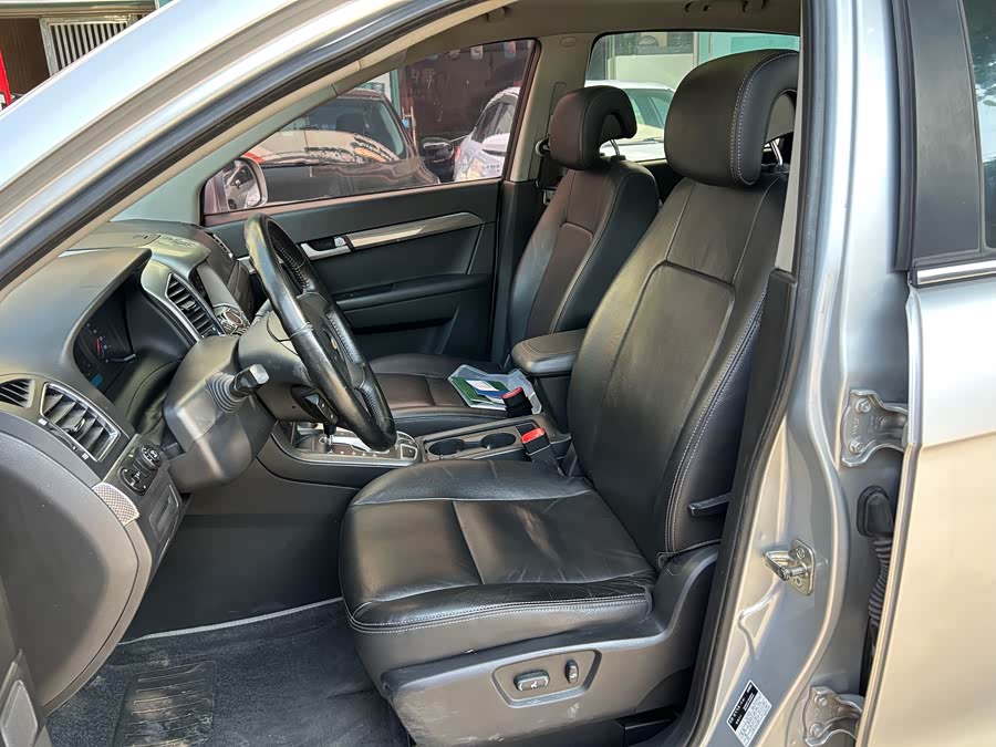 Chevrolet Captiva (Imported) 2011 car image #9