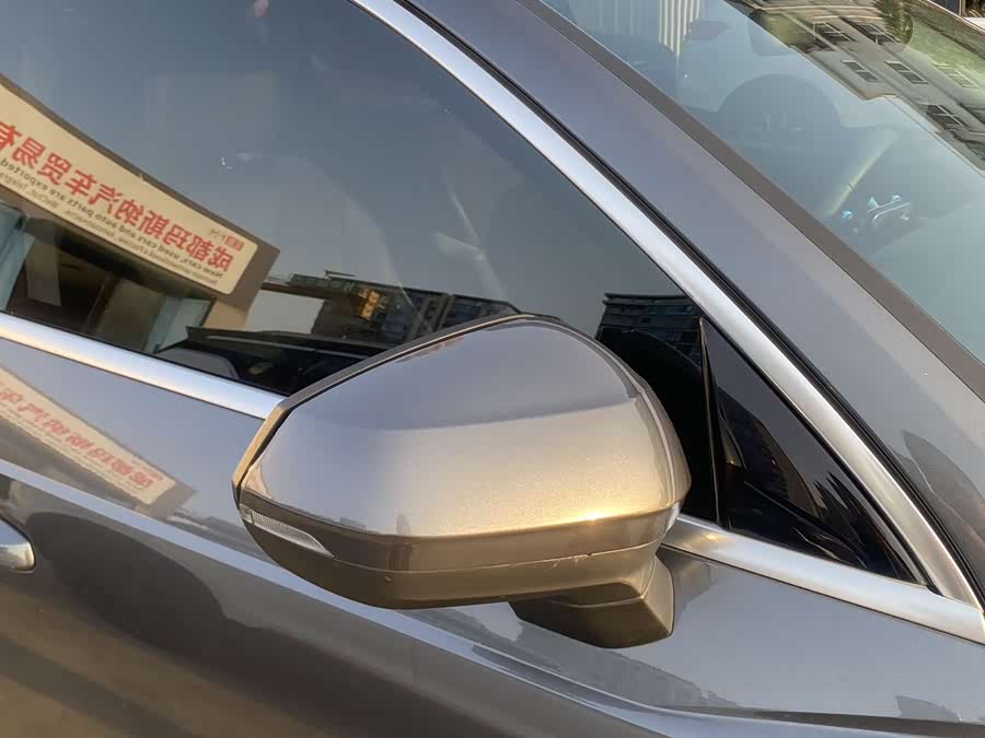 Audi Q3 2021 car image #9