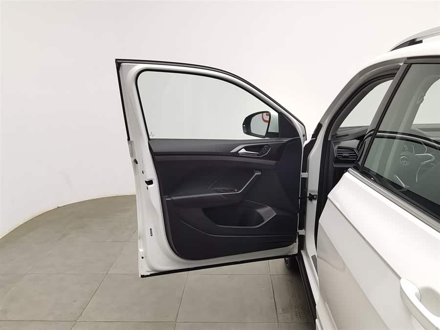 Volkswagen Tacqua 2020 car image #9