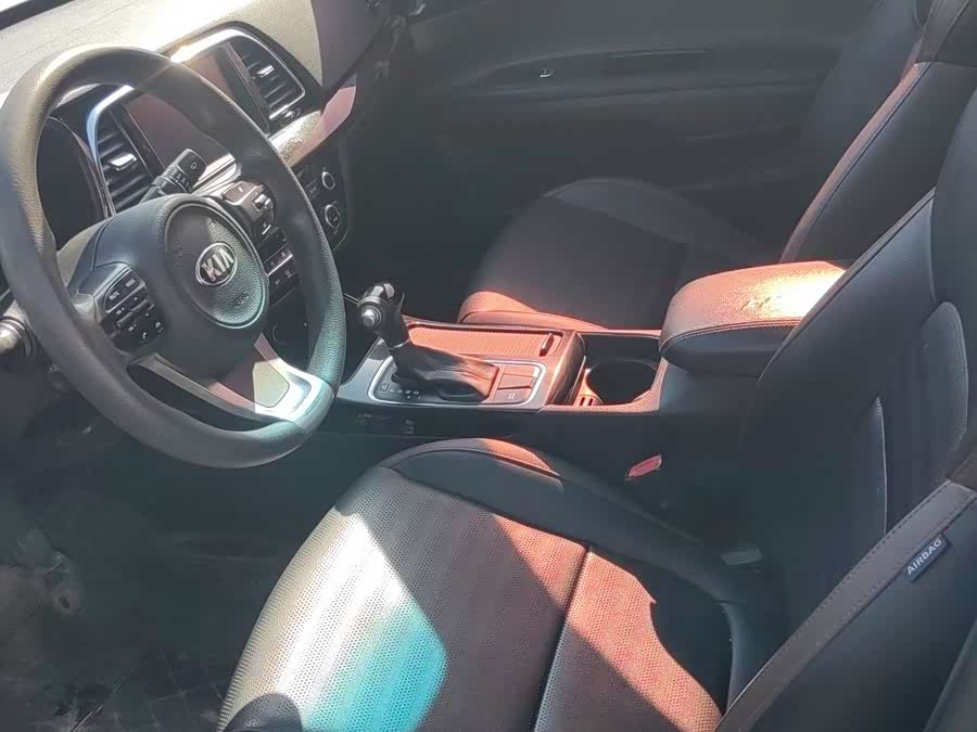 Kia K5 2018 imagem de carro #9