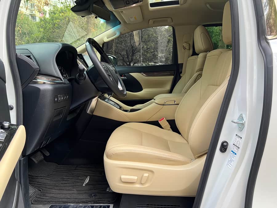 Toyota Alphard 2021 #9 Toyota Alphard 2021 car image #9