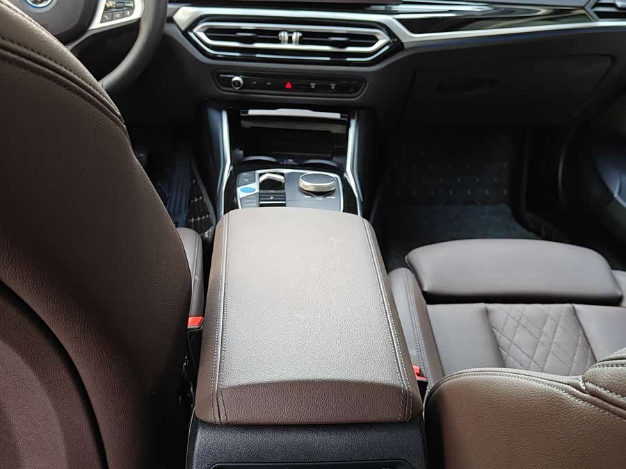 BMW i3 2024 #9 BMW i3 2024 car image #9