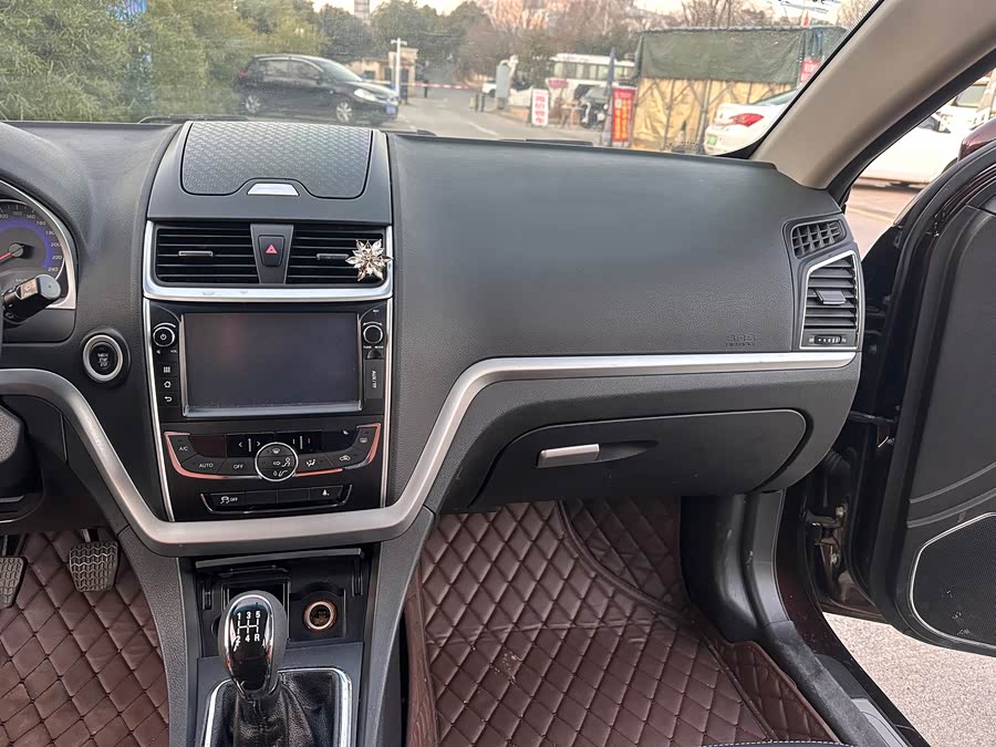 GEELY Emgrand 2016 #9 GEELY Emgrand 2016 car image #9